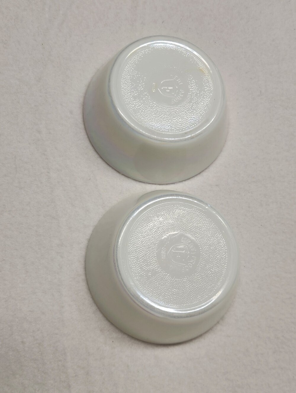 Federal Glass Moonglow Iridescent Pearl White Set of 2 Dessert Bowls Vintage MCM - Picture 3 of 11